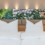Stratmanns 3* Лоне