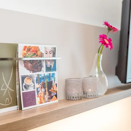 מלון Stratmanns 3*